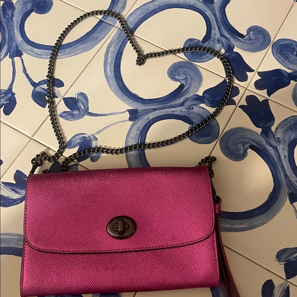 Vibrant COACH Pink Crossbody Bag - new never used